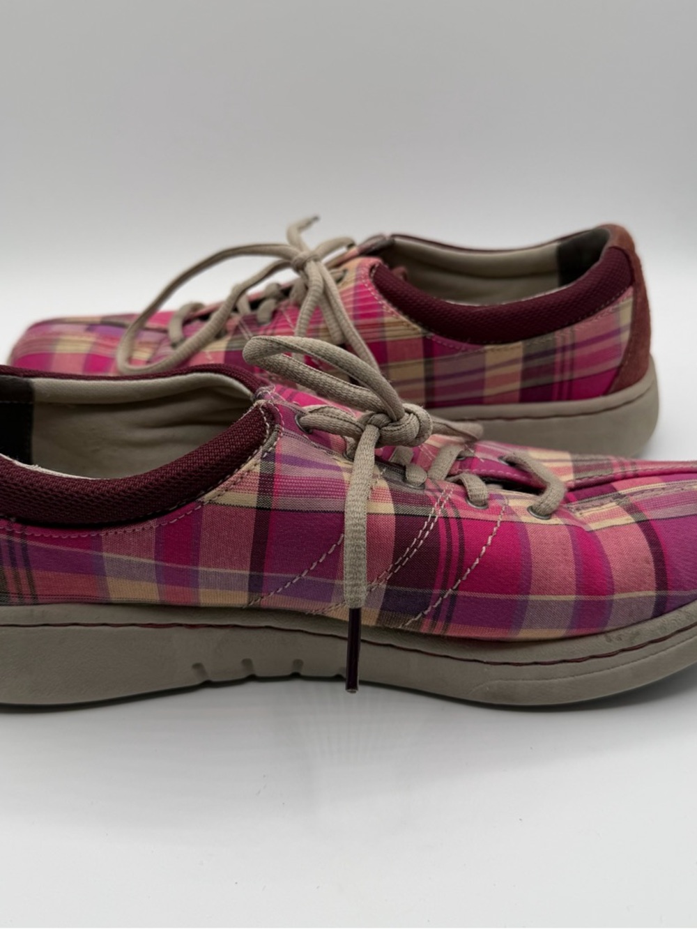 Dansko Plaid Canvas Sneakers Womens 39 8.5 Pink Burgundy Comfort Lace Up - Picture 5 of 9